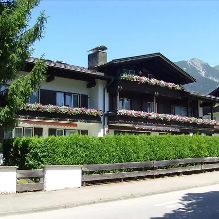 Bed and breakfast Gaestehaus Immenhof 2*